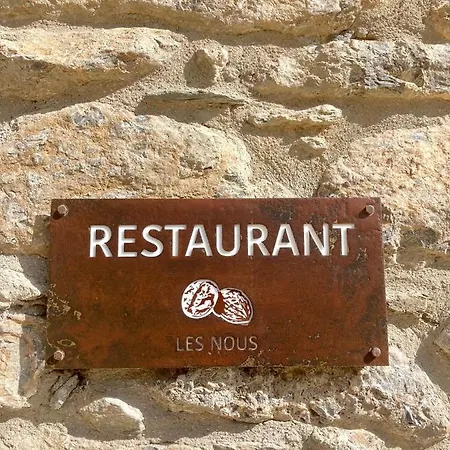Les Nous *